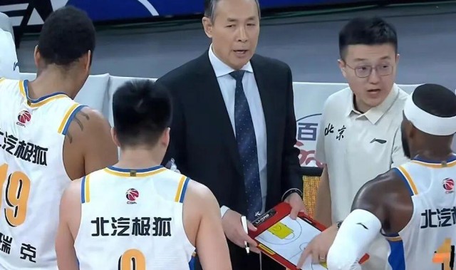 澳客官方网-北京男篮下半场崩盘，上海男篮19分大胜，翟晓川12+6范子铭辣眼睛